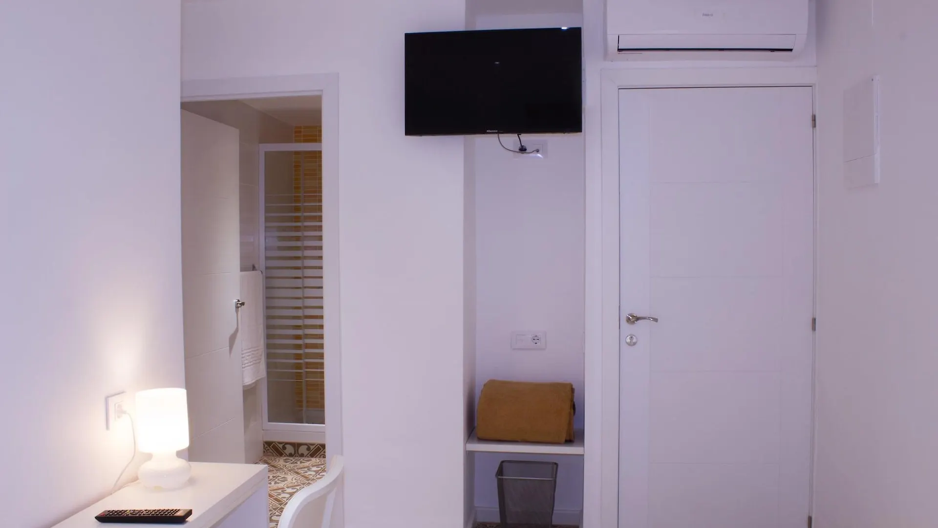 Hostal Nova Barcelona 2*,