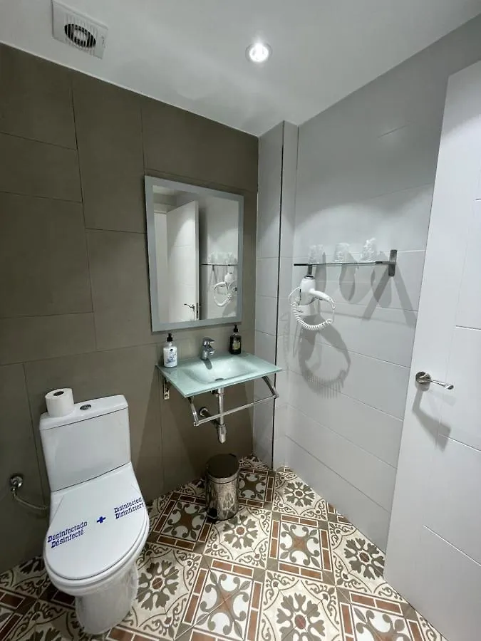 ** Πανσιόν Hostal Nova Barcelona Ισπανία